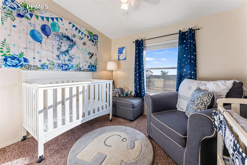 Image 21 of 35: Bedroom