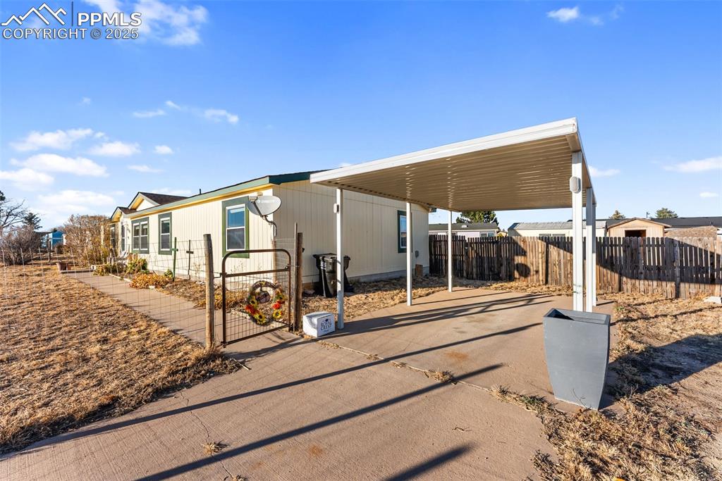 Image 32 of 35: Side of Structure