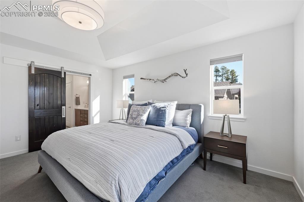 Image 29 of 50: Owners