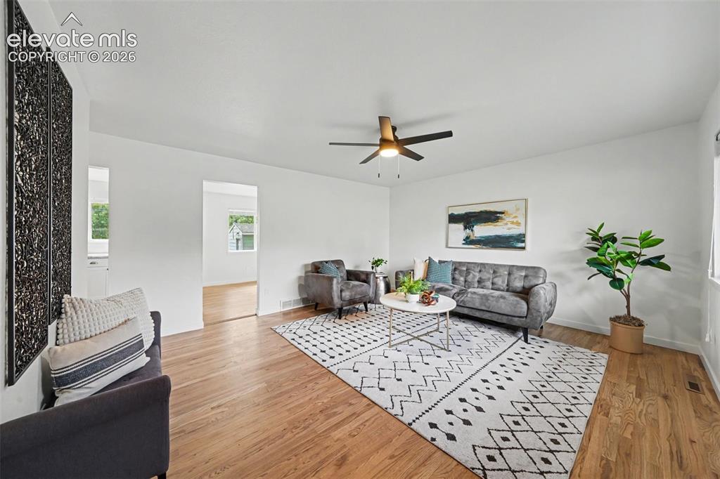 Image 2 of 20: Living Room