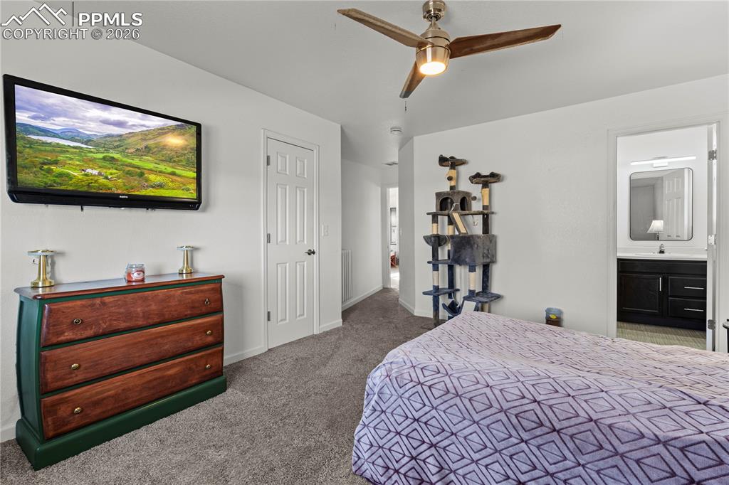 Image 15 of 25: Master Bedroom