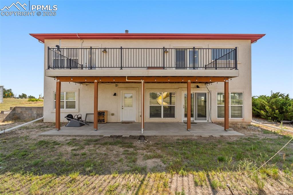 Image 28 of 33: Back of Structure