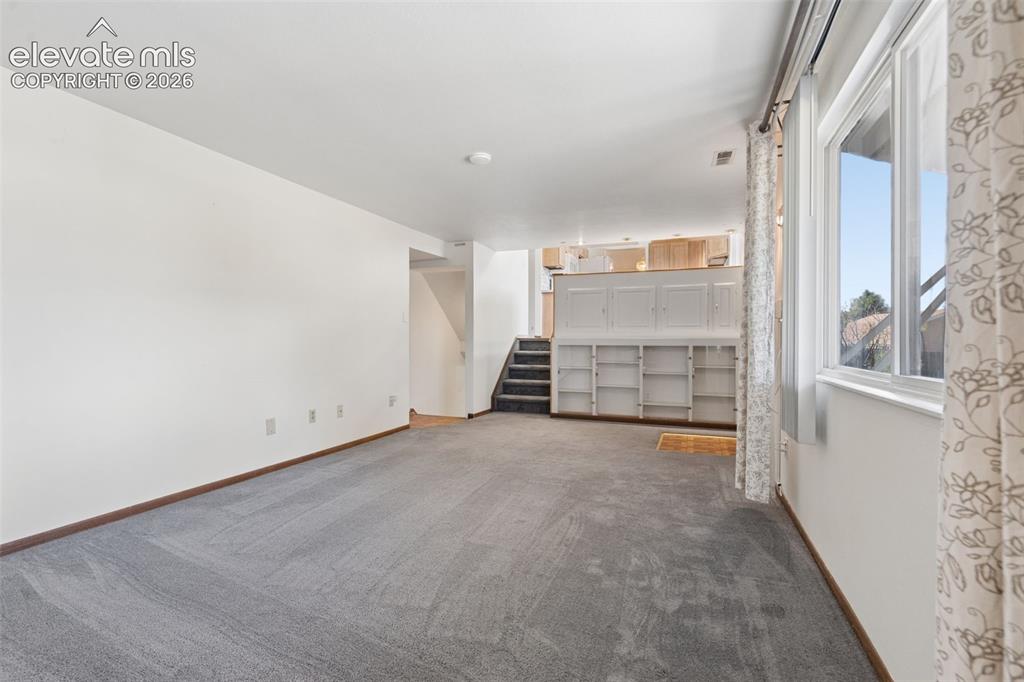 Image 17 of 47: Family Room