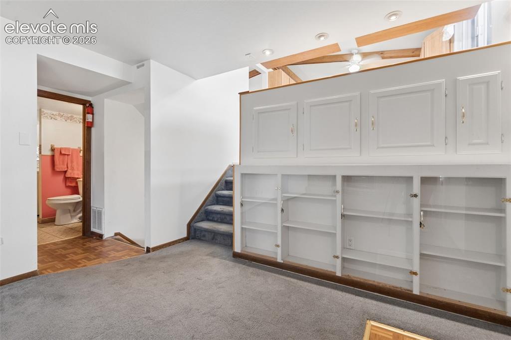 Image 18 of 47: Family Room