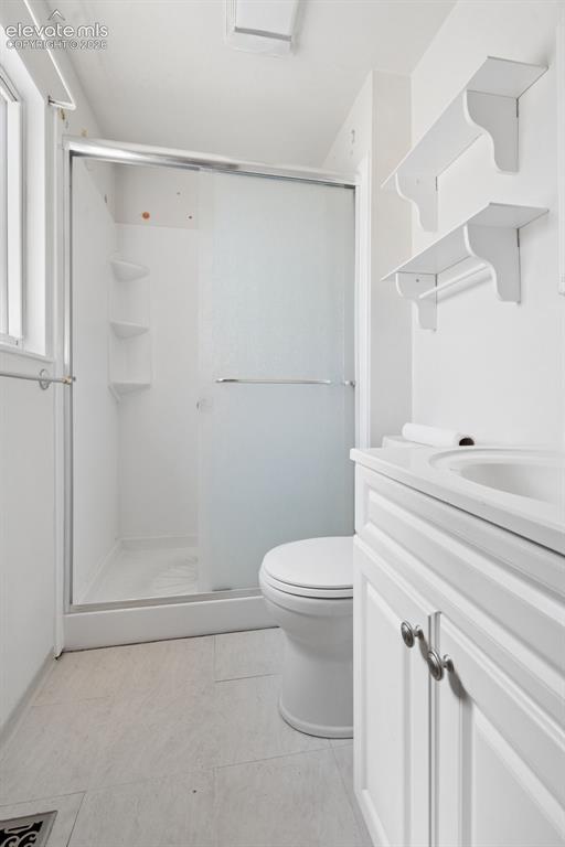 Image 24 of 47: Master Bathroom
