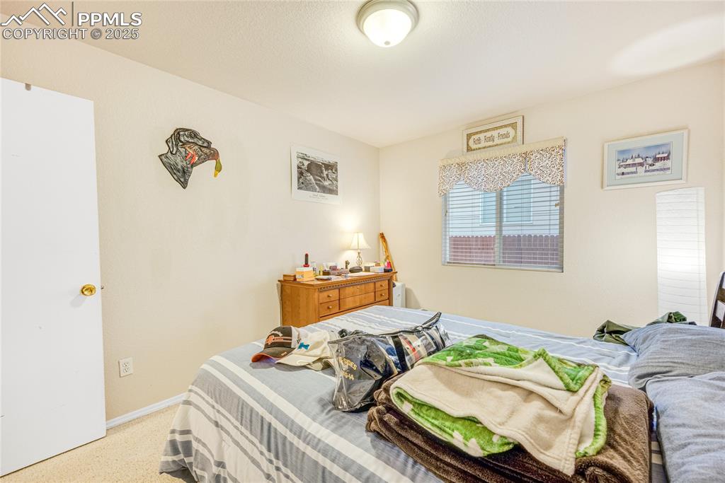 Image 22 of 28: Bedroom