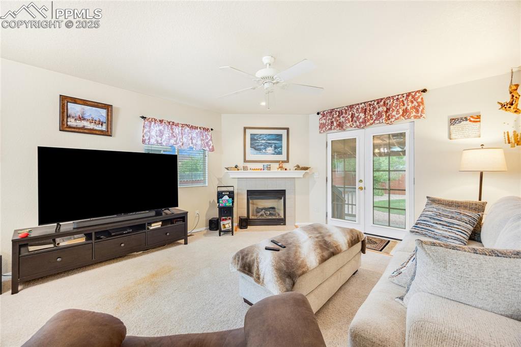 Image 6 of 28: Living Room