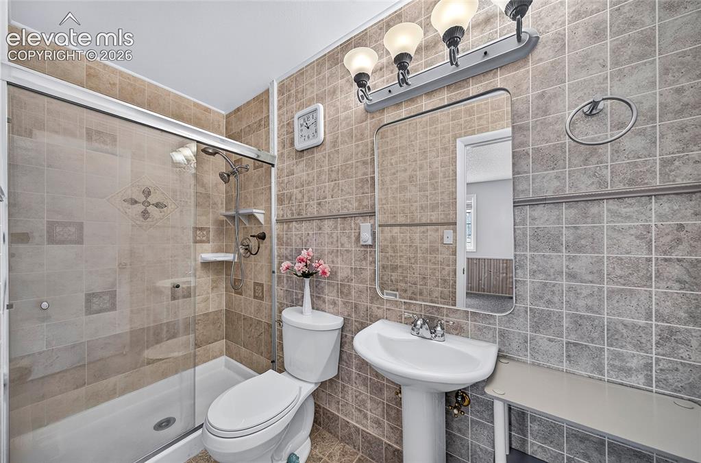 Image 17 of 23: Primary Suite Bath