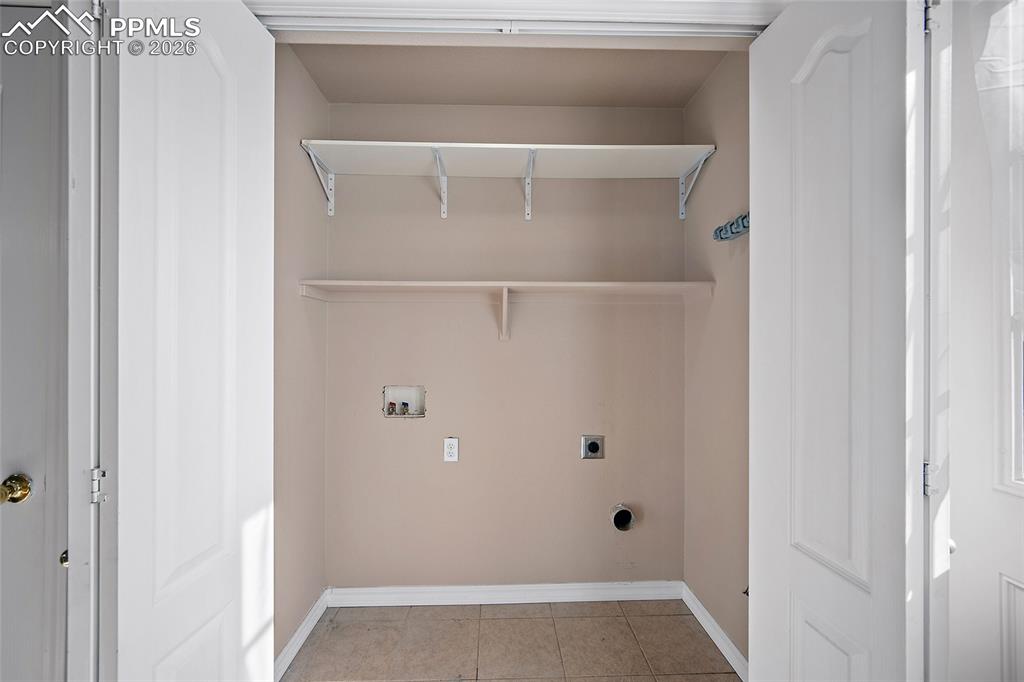 Image 18 of 41: Laundry