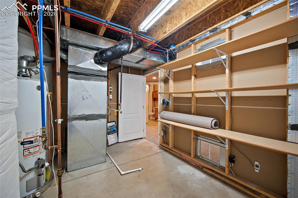 Image 36 of 41: Extra storage/utility closet