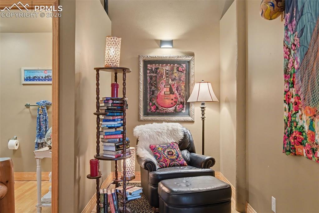 Image 38 of 49: Sitting Room