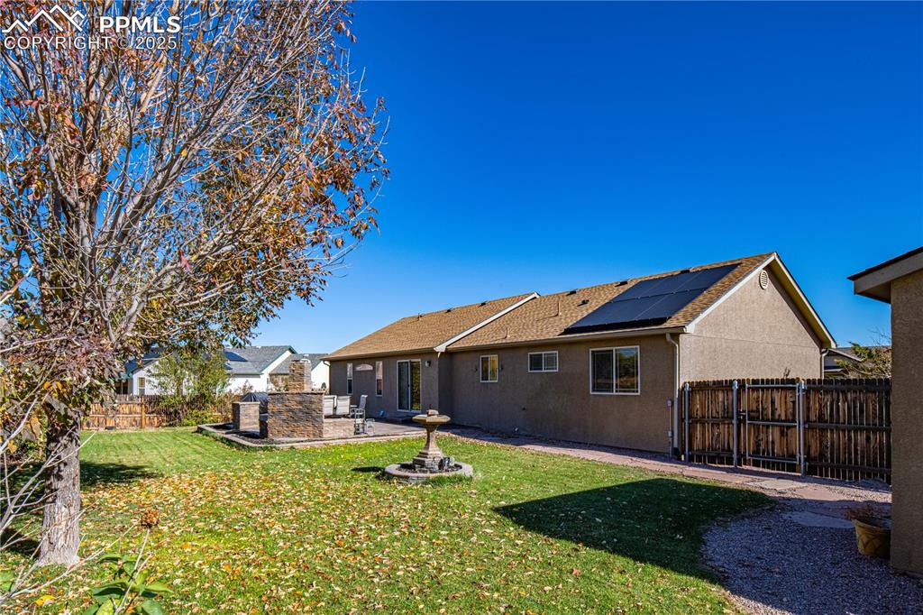 Image 13 of 35: A perfect getaway to relax and enjoy Colorado weather, complete with privac