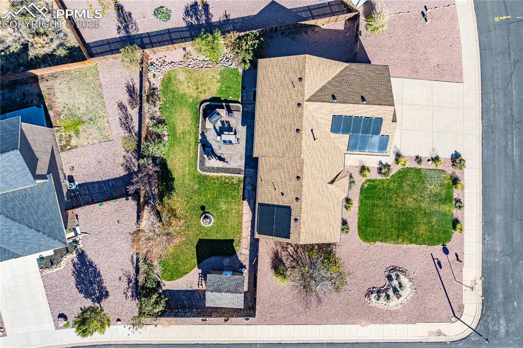 Image 5 of 35: Corner lot with fully fenced backyard