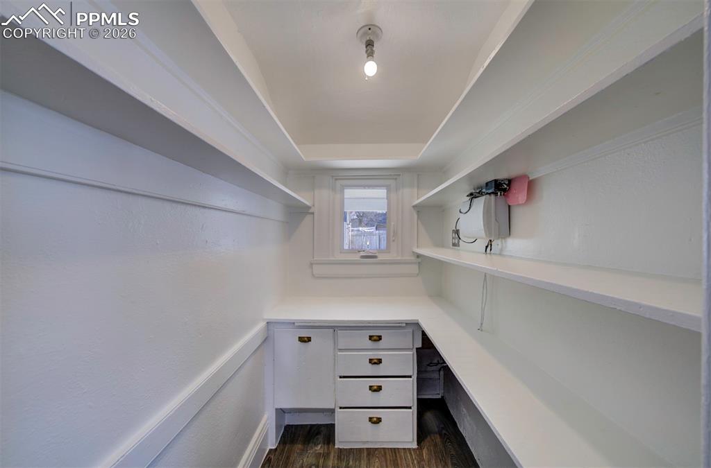 Image 11 of 23: Pantry