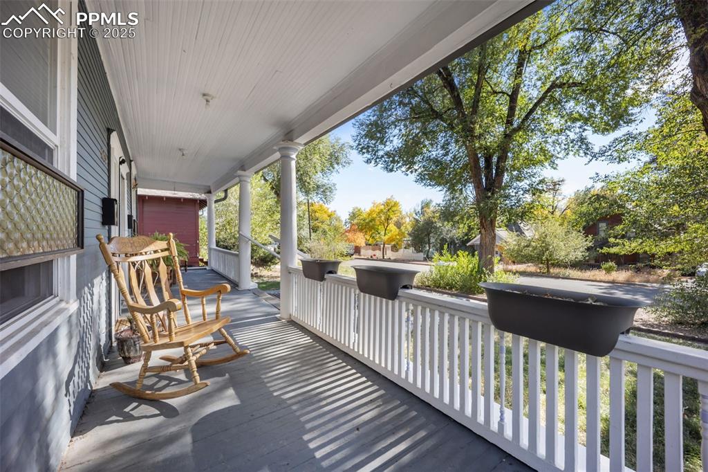 Image 4 of 41: View of covered porch