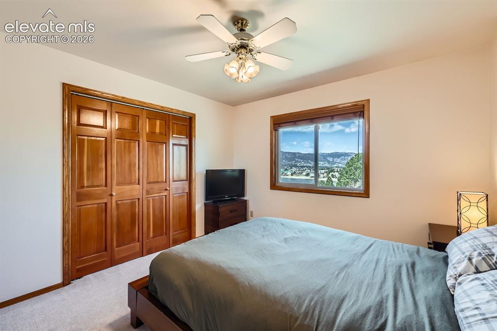 Image 27 of 49: Upper Level Guest Bed Has VIEWS!