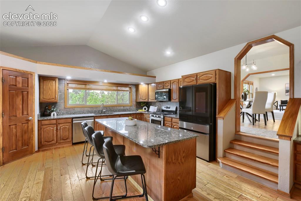 Image 8 of 49: Large Island and Pantry