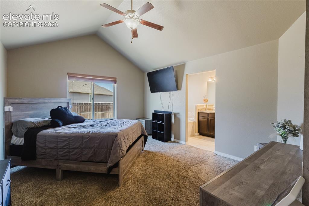 Image 18 of 43: Bedroom