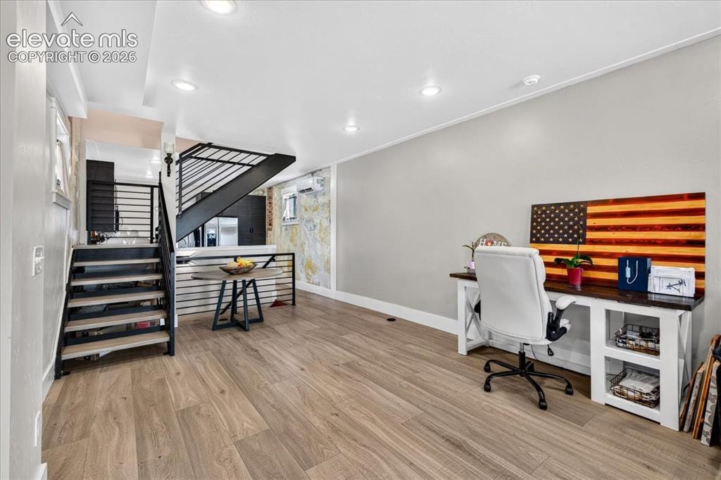 Image 8 of 38: Office