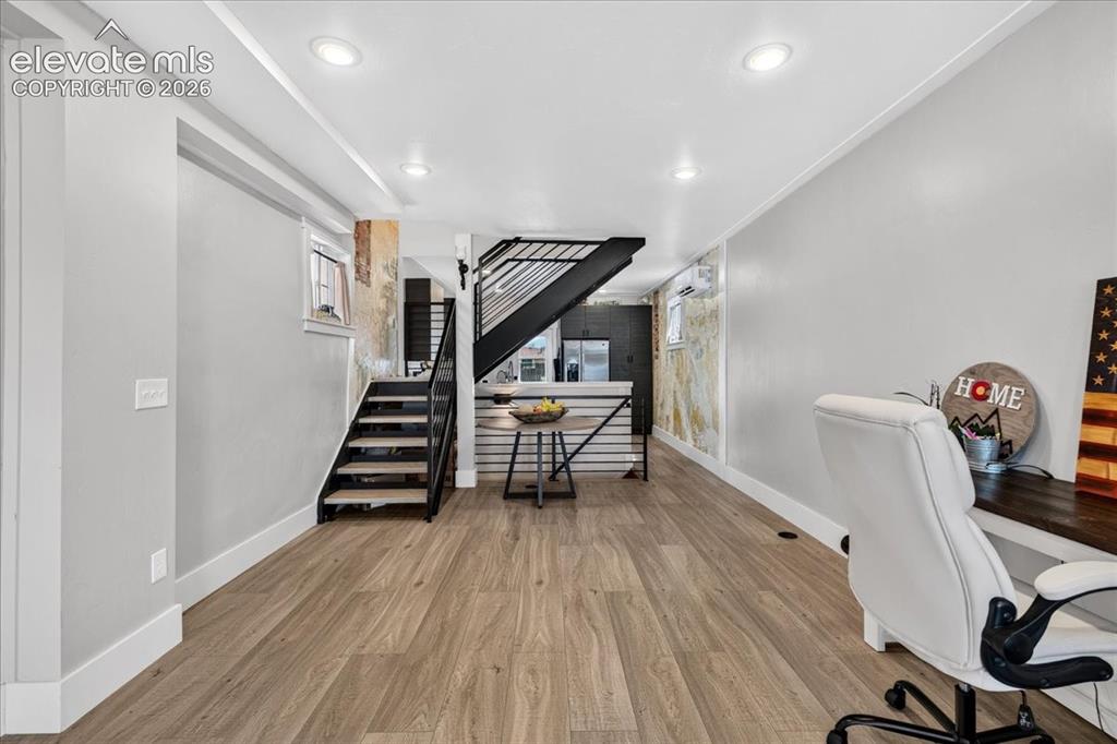 Image 9 of 38: Office