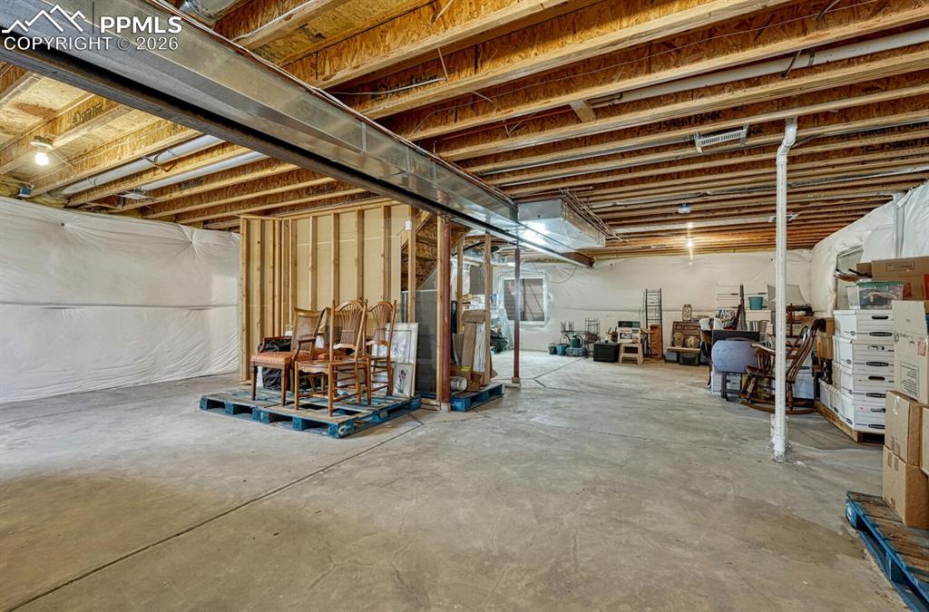 Image 34 of 50: Basement