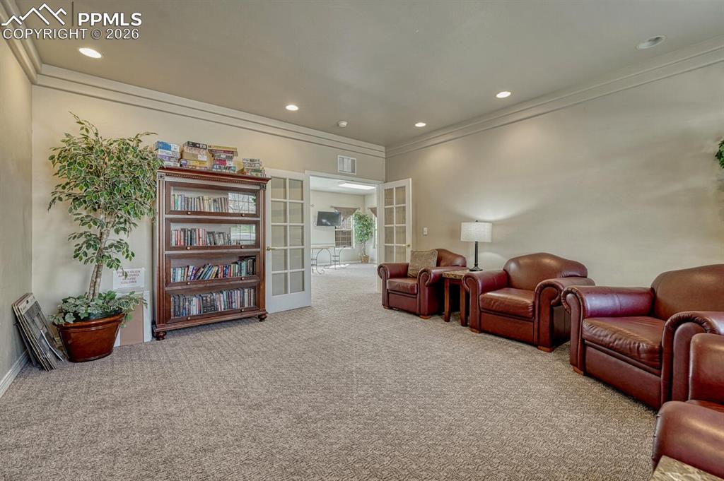 Image 48 of 50: Sitting Room