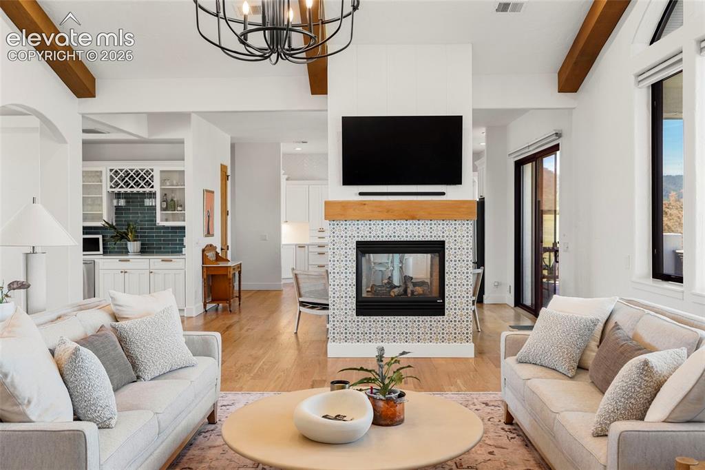 Image 9 of 50: Living Room