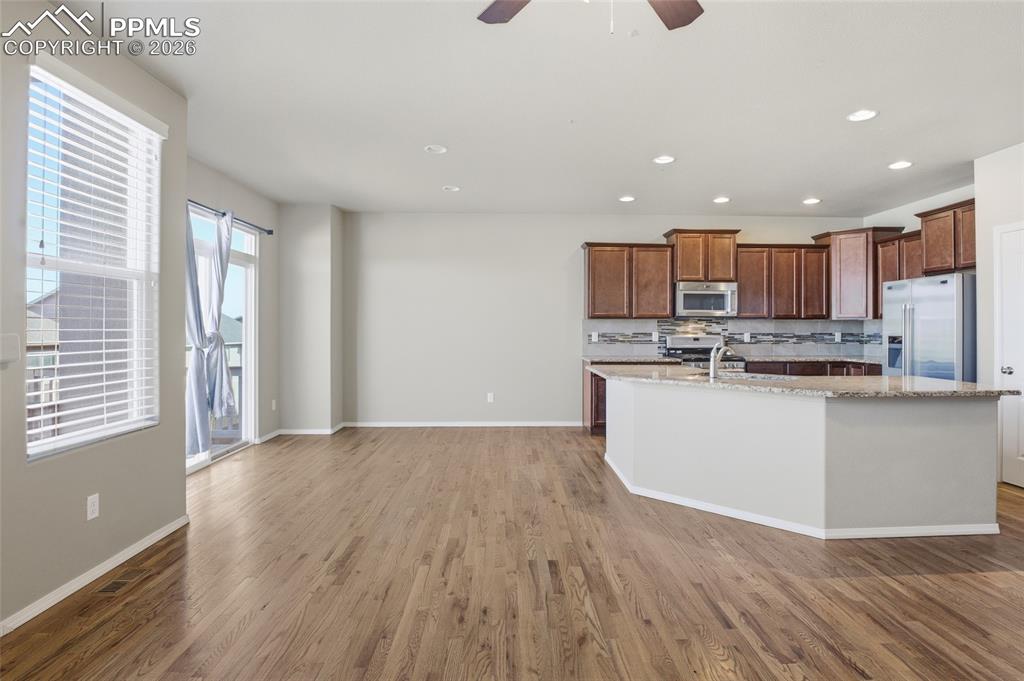 Image 12 of 34: Kitchen