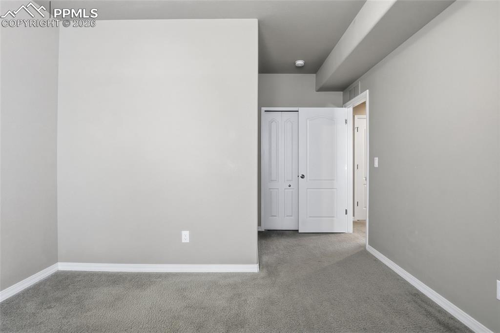 Image 28 of 34: Bedroom