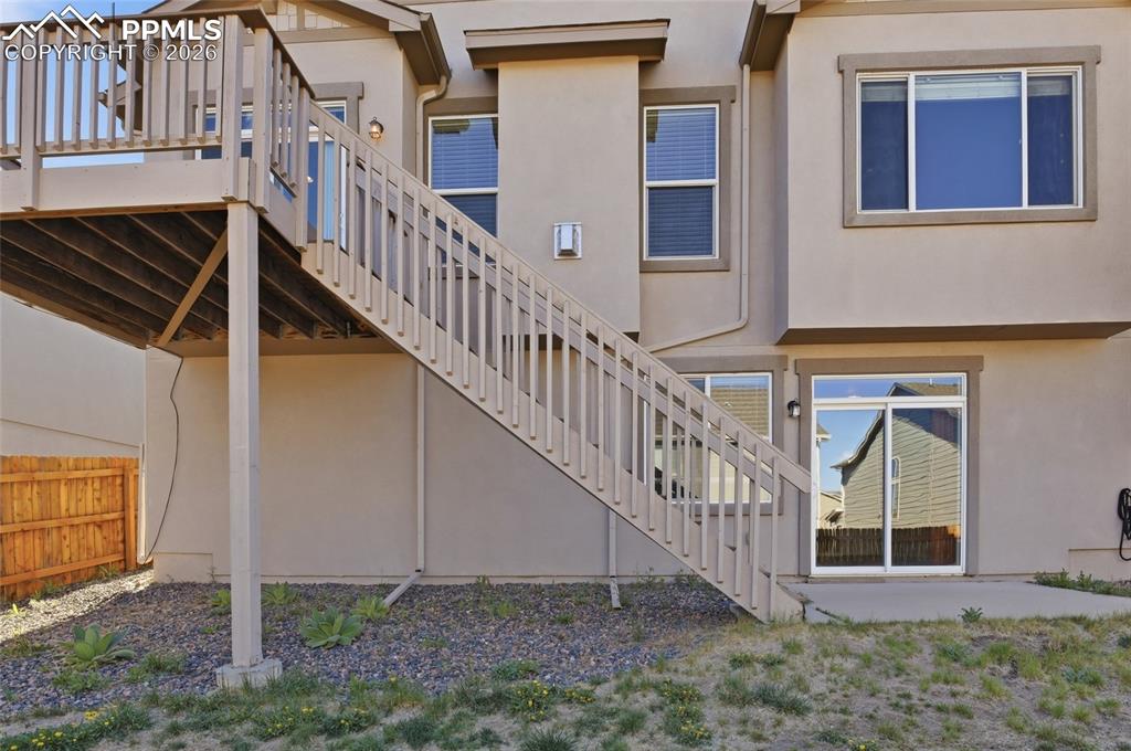 Image 30 of 34: Back of Structure