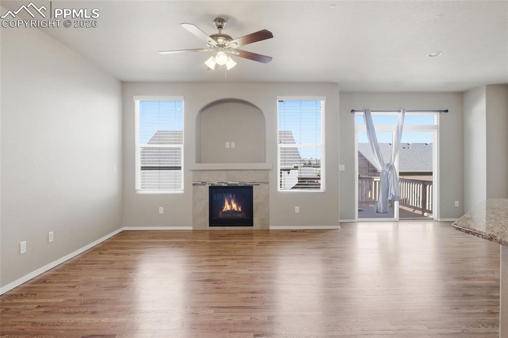 Image 5 of 34: Living Room