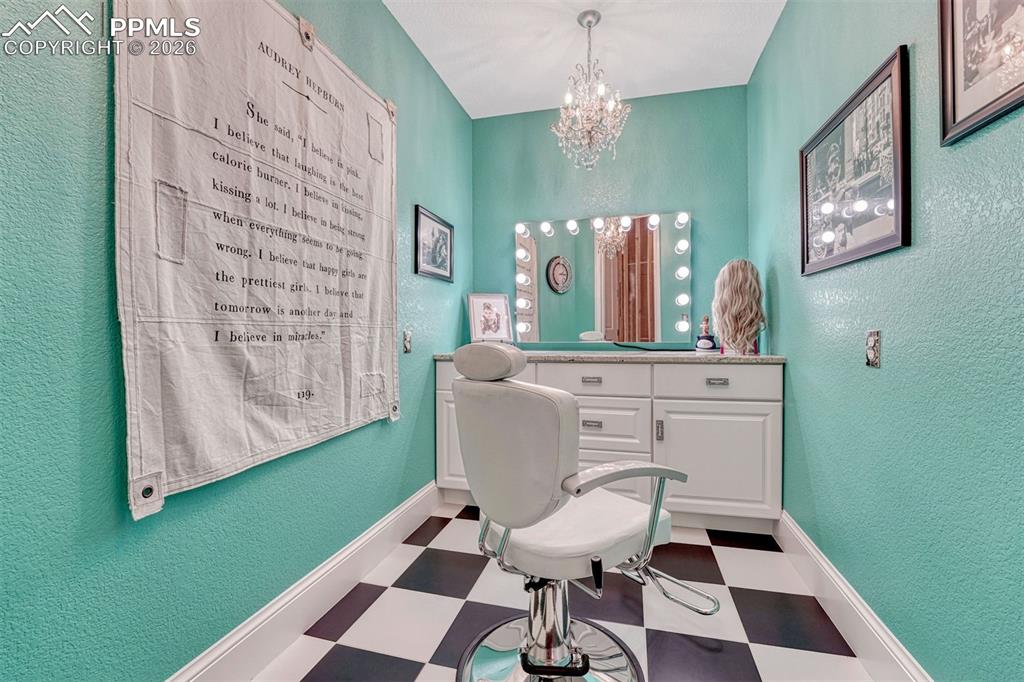 Image 47 of 50: Bathroom