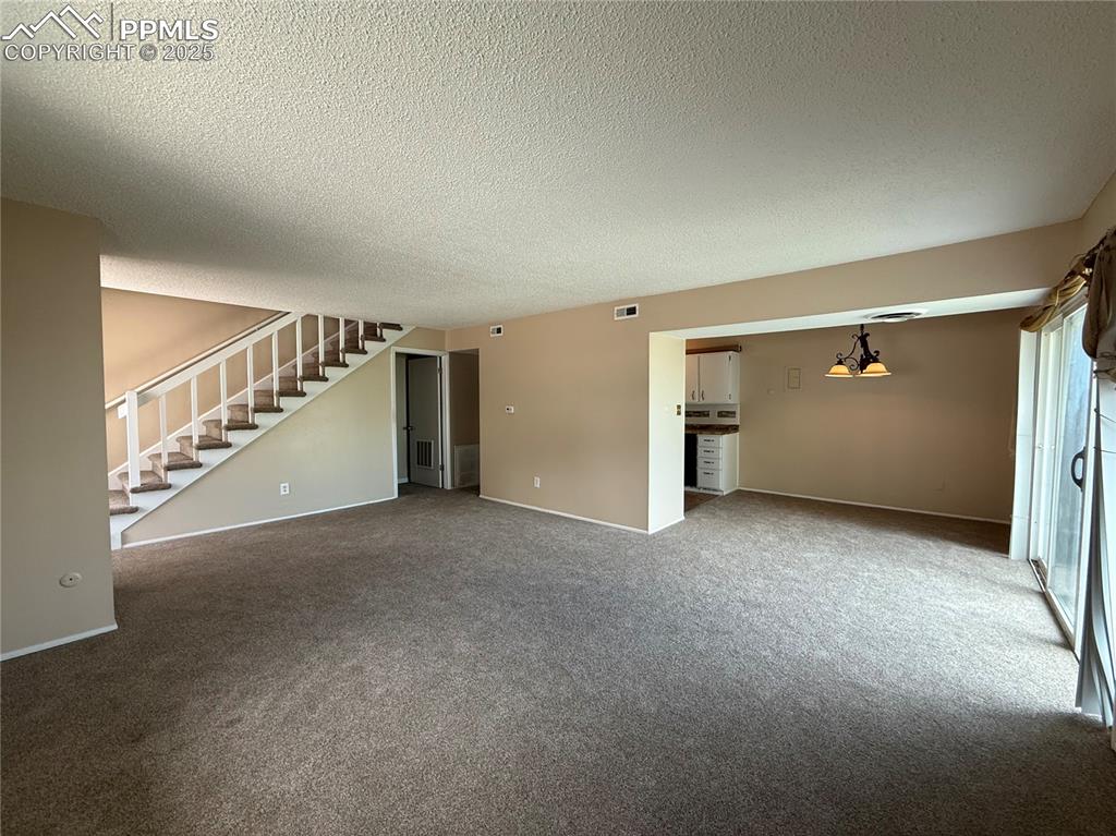 Image 3 of 33: Living Room