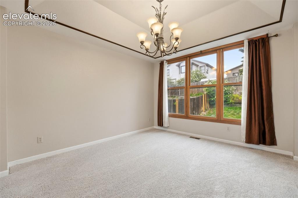 Image 9 of 50: Dining Room