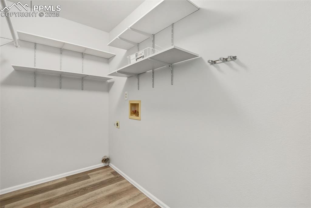 Image 17 of 35: Laundry