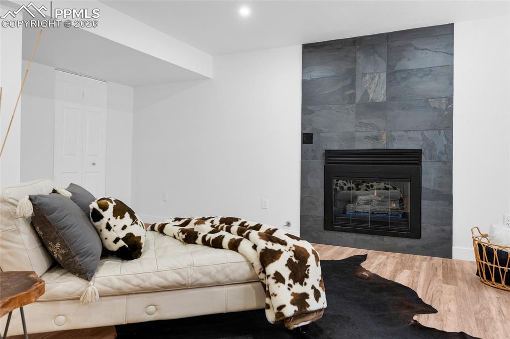 Image 36 of 50: Sitting Room