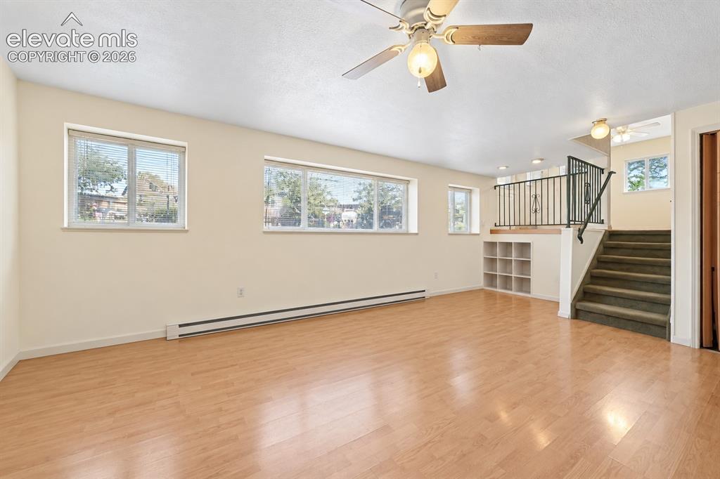 Image 17 of 44: Family Room