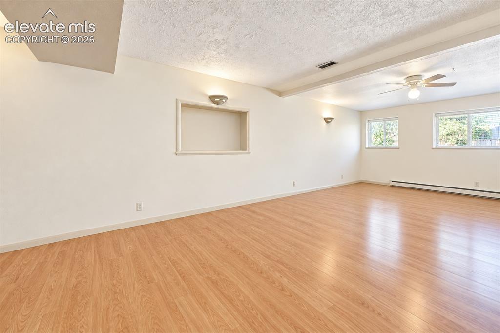 Image 18 of 44: Family Room