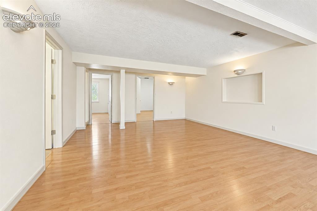 Image 21 of 44: Family Room