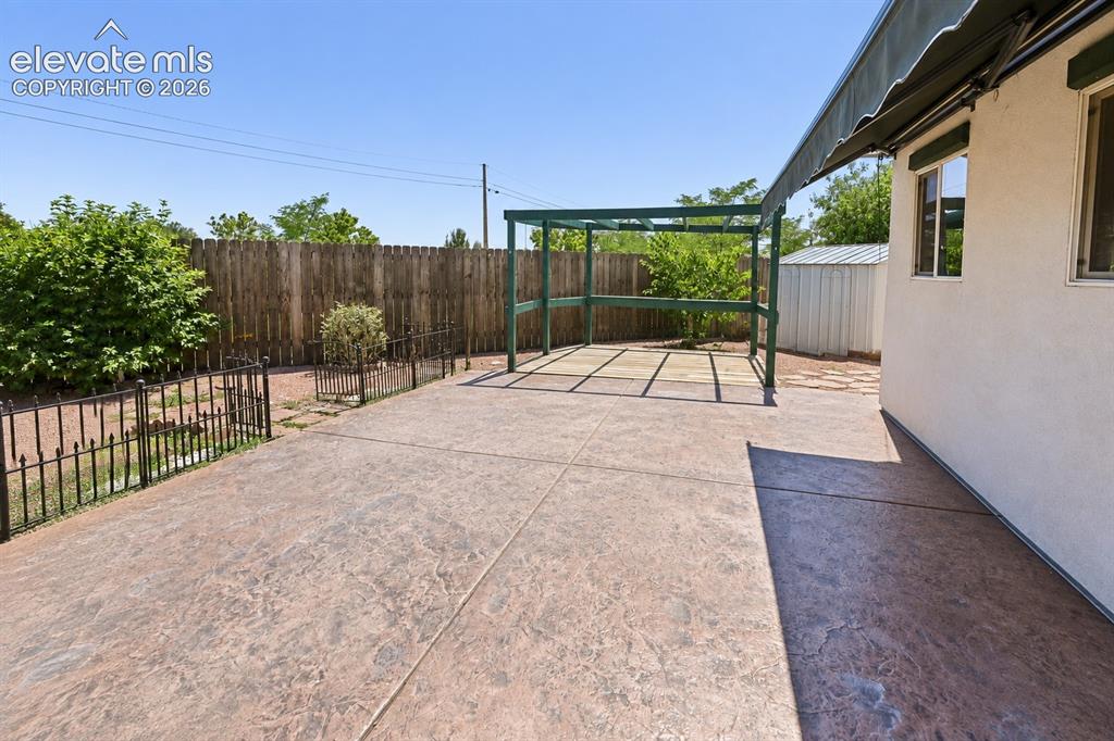 Image 6 of 44: Patio