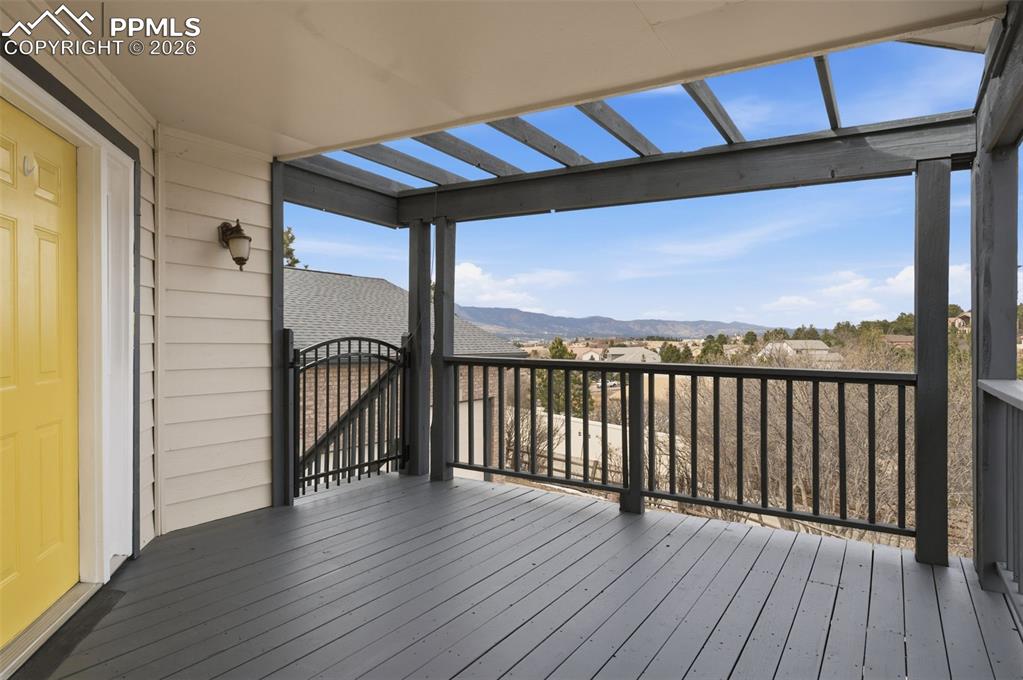 Image 8 of 46: Deck