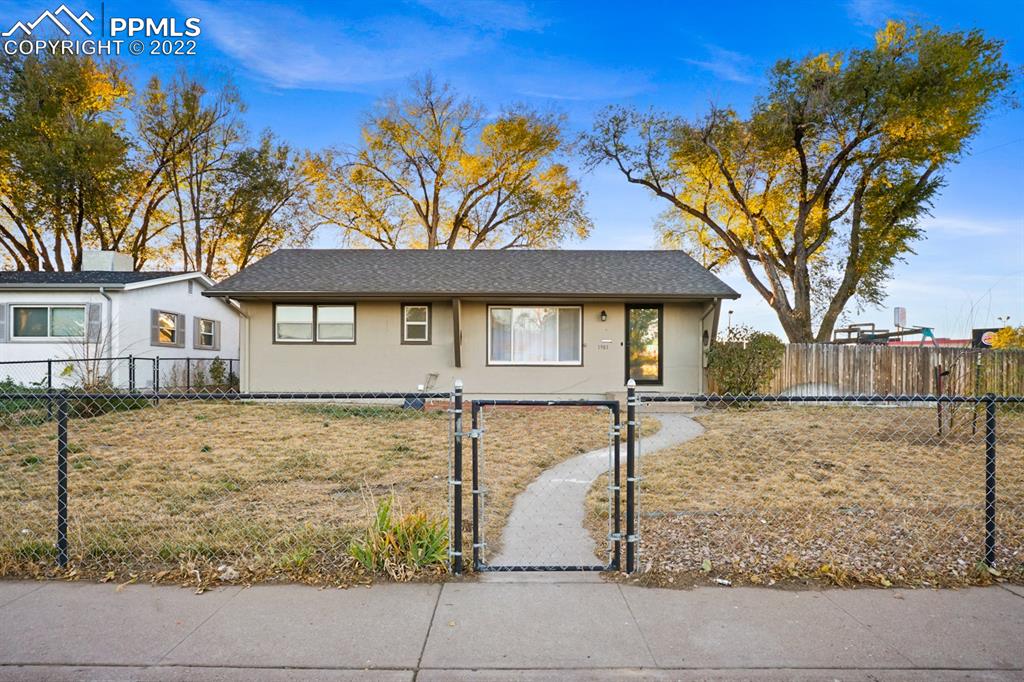 Listing 1616191, Image 1 of 29