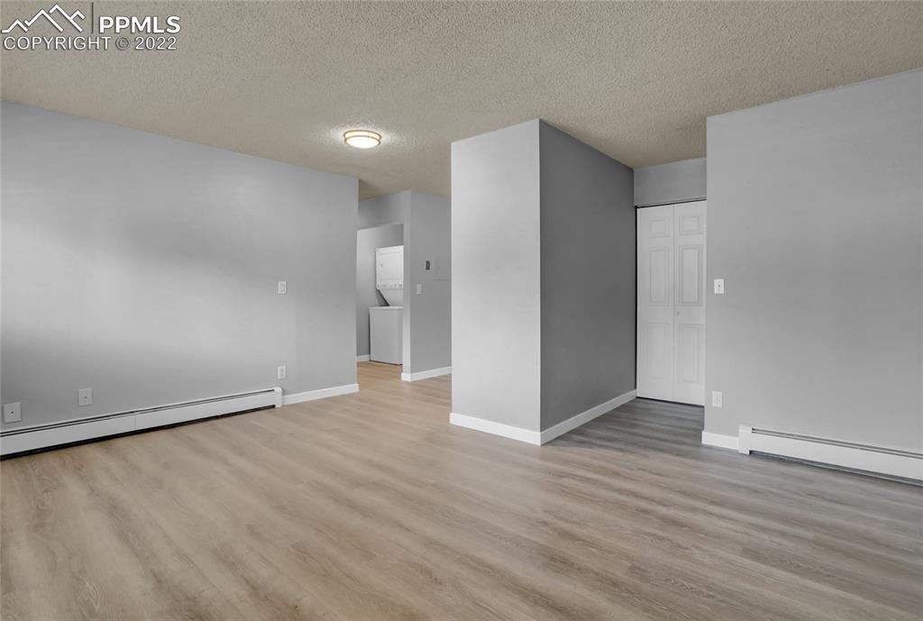 Listing 1617406, Image 4 of 16