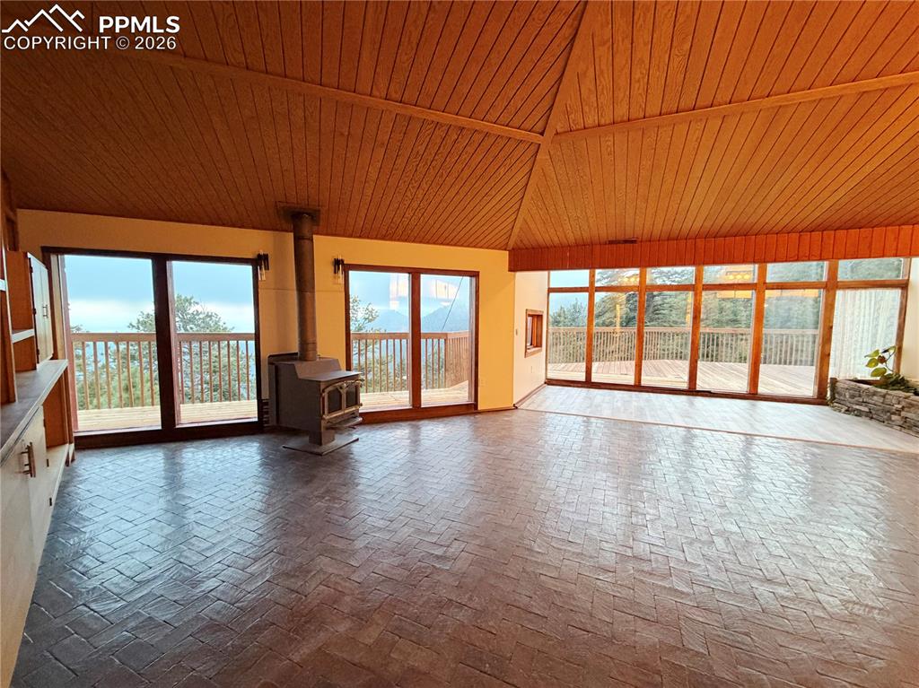 Image 10 of 22: Sun Room