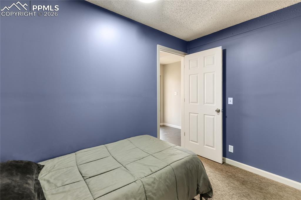 Image 27 of 46: Laundry