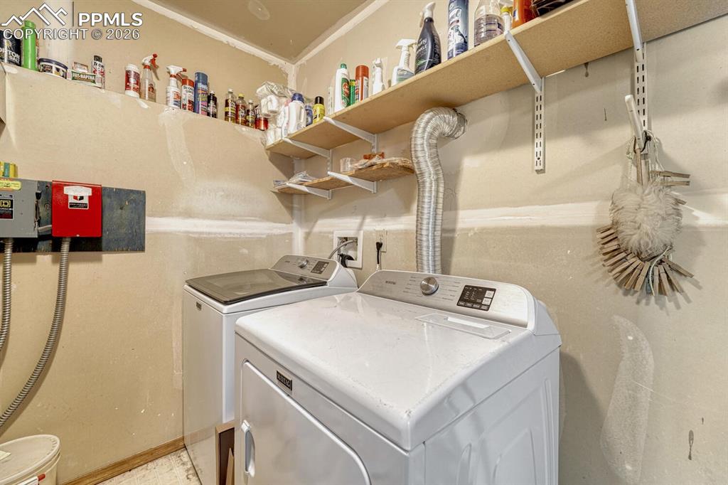 Image 46 of 50: Laundry.