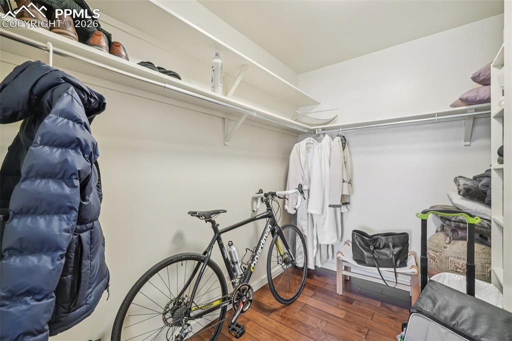 Image 25 of 44: Primary