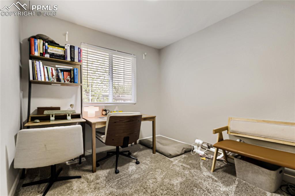 Image 9 of 31: Office