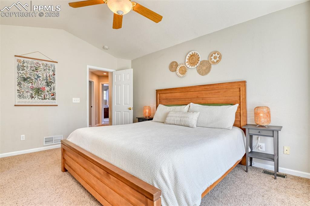 Image 24 of 50: Bedroom