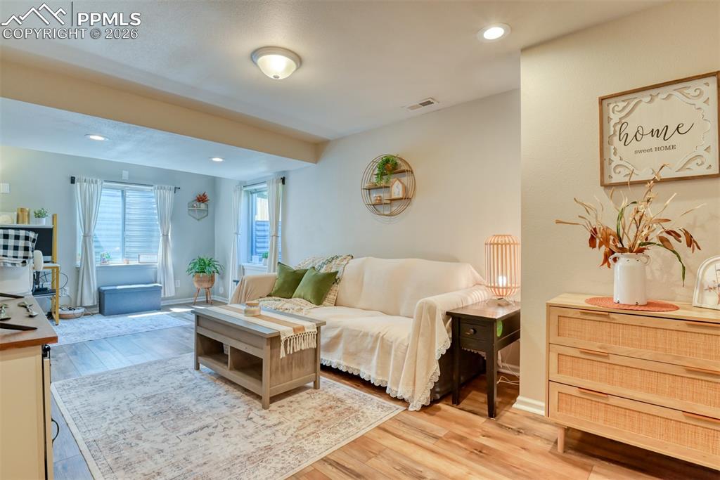 Image 36 of 50: Living Room